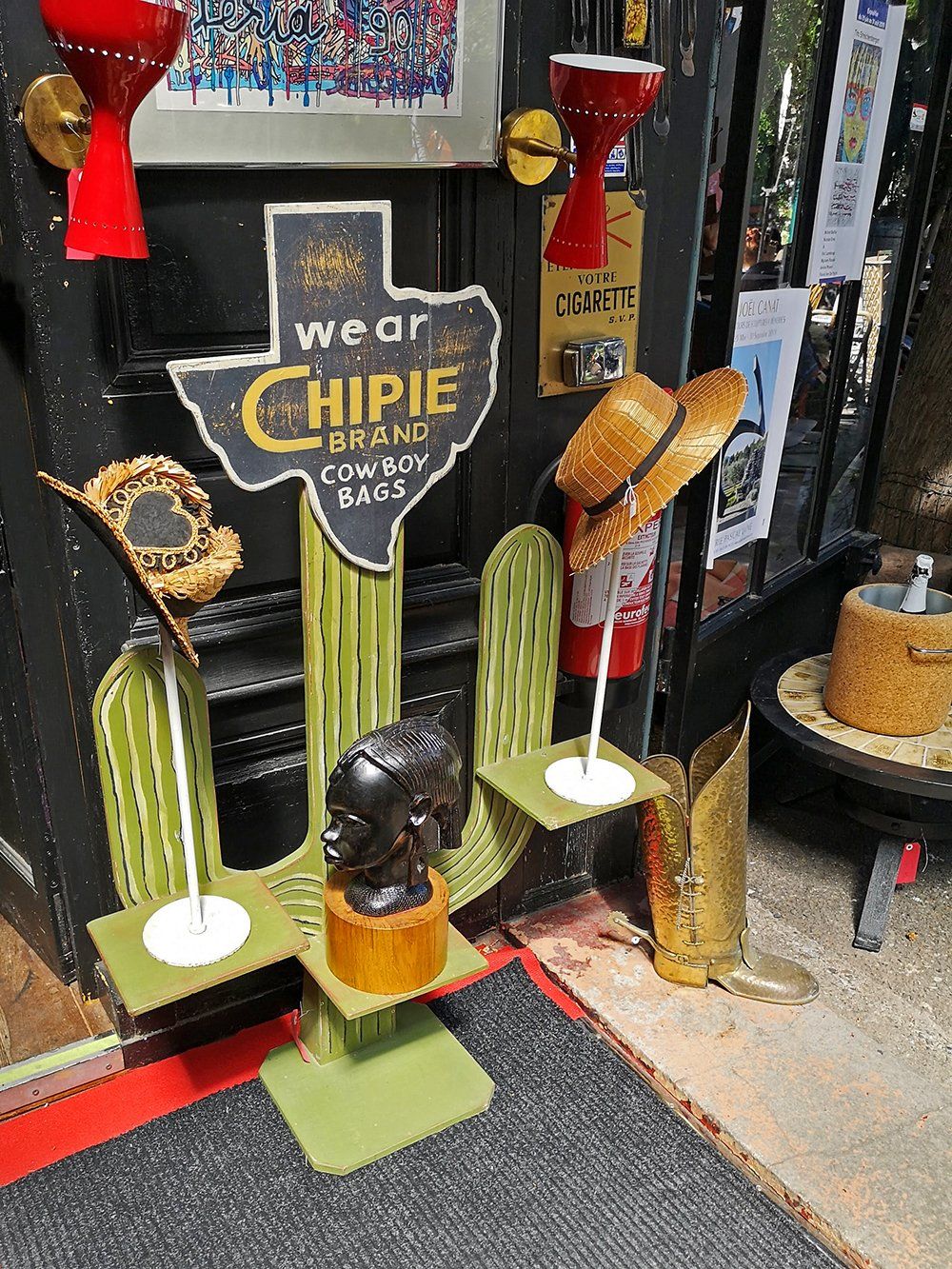 Chipie store display